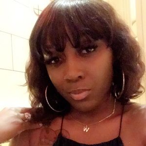 Meet your Posher, Janee